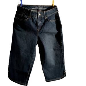 Gloria Vanderbilt size 8 Women's blue jeans slimming shorts 30 x 17